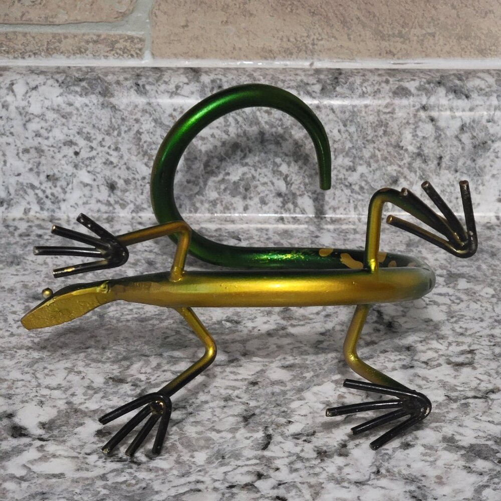 Vintage Lizard Wine Bottle Stand - Picture 4 of 5